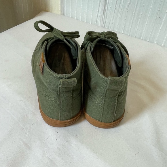 Men's Olive Canvas High-Top Sneakers - Picture 8 of 10